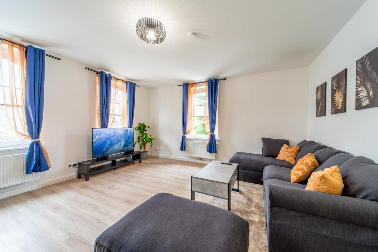 Grosse 3-Zimmer Wohnung - Zentral-Coburg - Kostenloser Parkplatz Екстериор снимка
