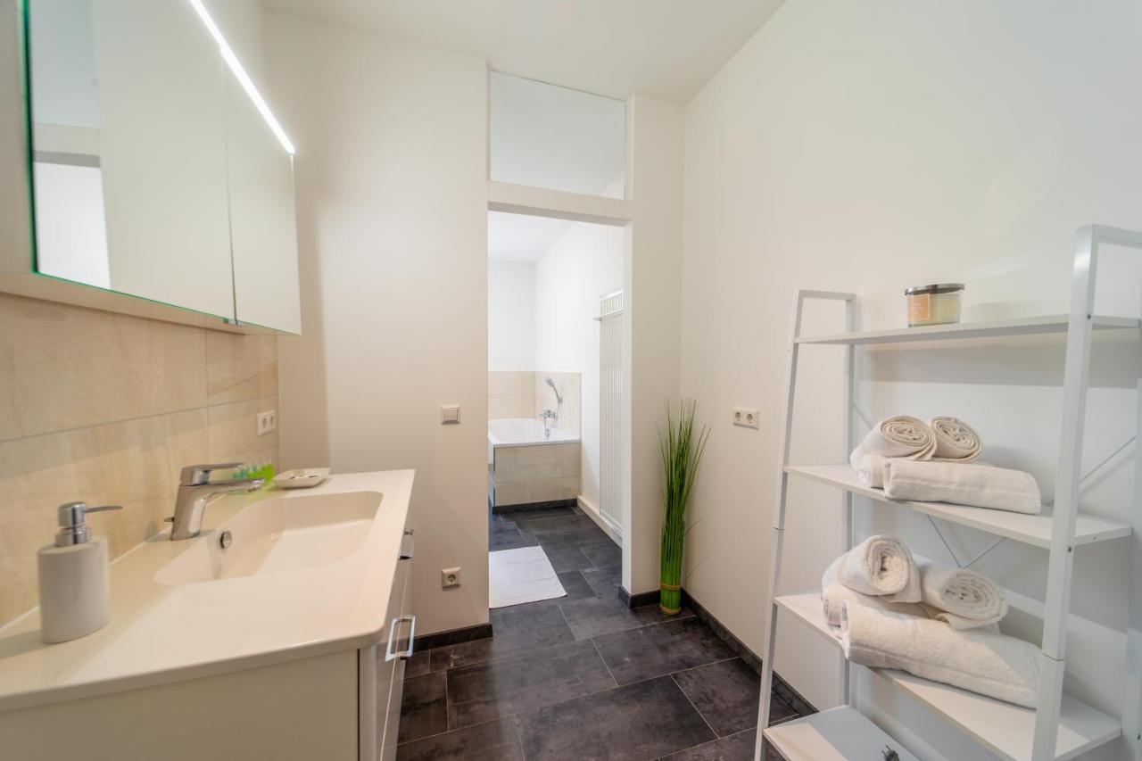 Grosse 3-Zimmer Wohnung - Zentral-Coburg - Kostenloser Parkplatz Екстериор снимка
